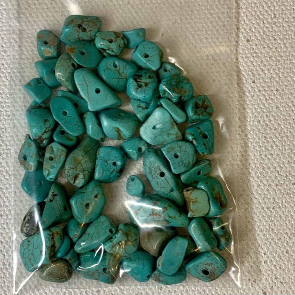 Natural Turquoise Chip Nugget Bead Lot 16g 5mm-25mm Mixed Matrix Teal Drilled - Picture 9 of 11